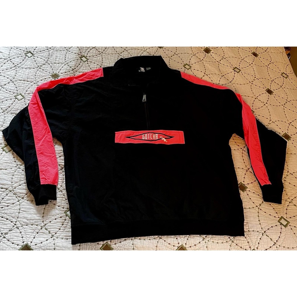 1990s Gotcha Black Pullover Windbreaker Bright Pink Stripe Sleeve Logo Pocket